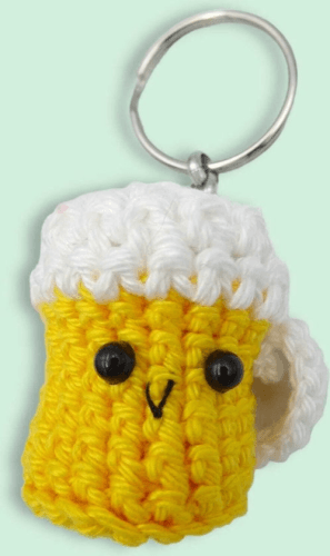 Knuffelsenzo gehaakte bier sleutelhanger