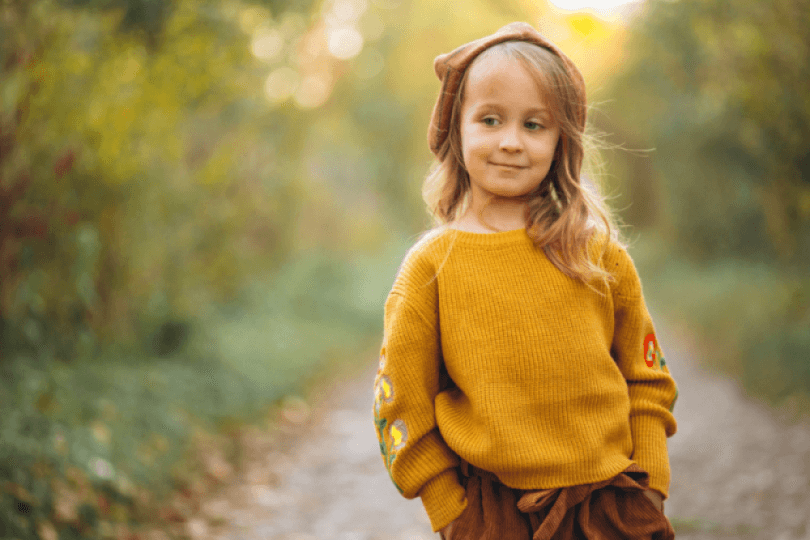 Stimuleer de creativiteit van het meisje