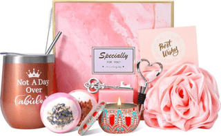 Wellness cadeauset -Spa kadoset voor vrouwen - verjaardag cadeau vrouw - Sint cadeaupakket voor vrouw - giftset voor vrouw, dames - Kerst cadeauset voor vrouwen om te ontspannen in de badkamer - - rozen geur - lavendel geur