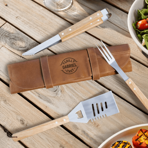 BBQ set in leren hoes met naam
