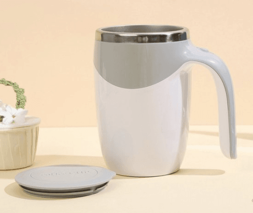 Koffiebeker herlaadbaar en zelfmixend